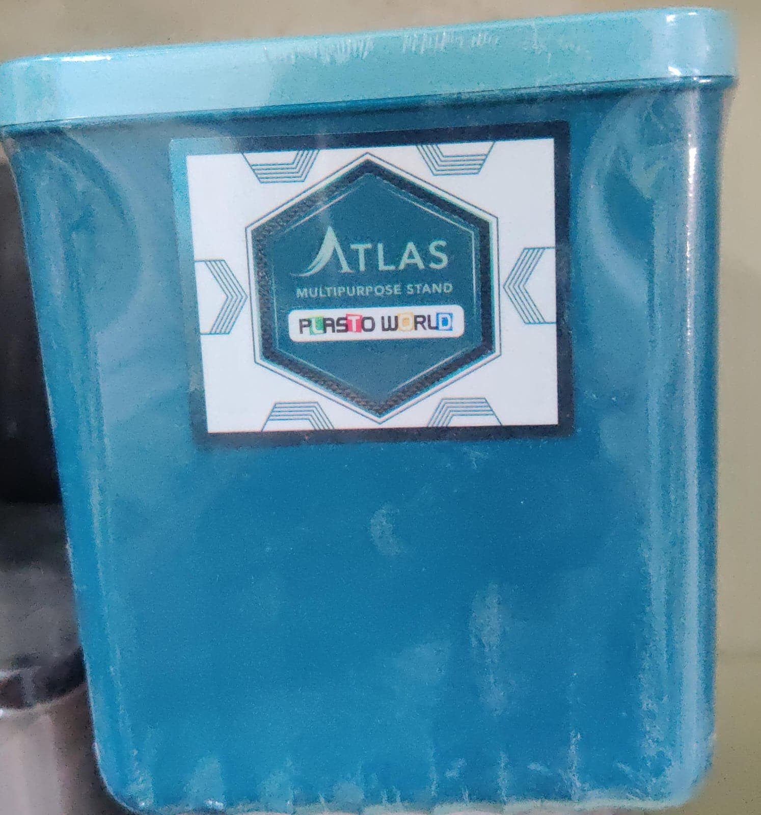 Pen Stand Atlas